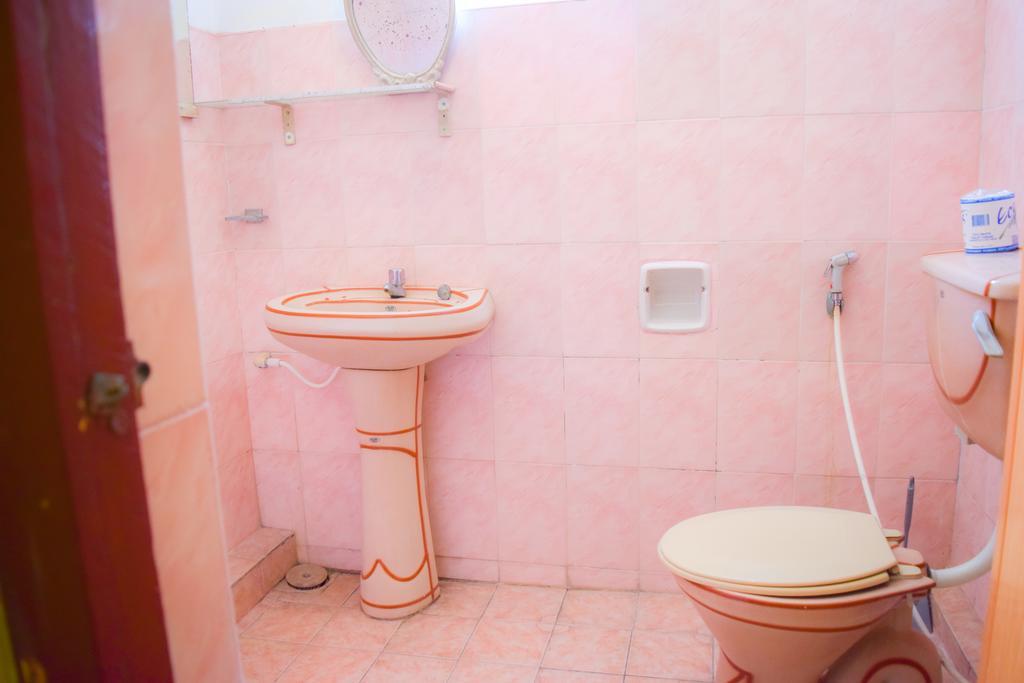 Shammie Guest House Хикадува Екстериор снимка